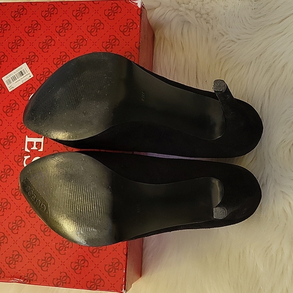 Guess Heels - Picture 4 of 7
